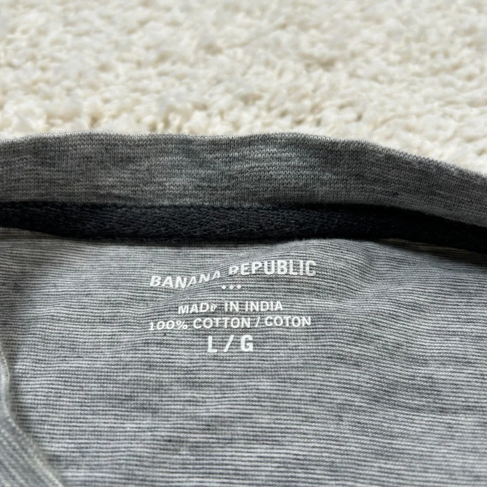 Banana Republic Henley Shirt Large Grey Long Sleeve Cotton Heather Soft